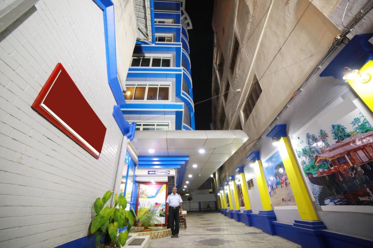 Oyo 7926 Hotel Fort View Thiruvananthapuram Exterior photo